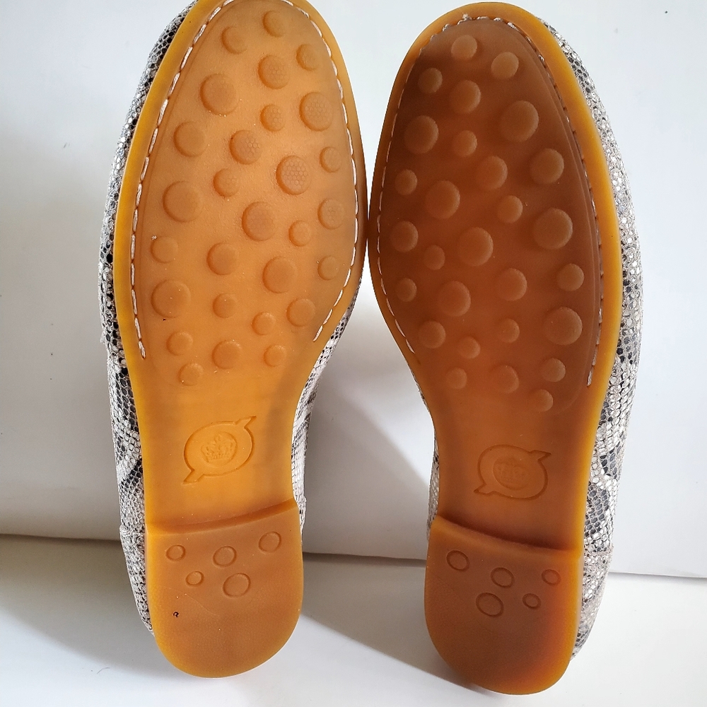 Born Snakeskin Pattern Loafers Size 7M - Picture 8 of 10